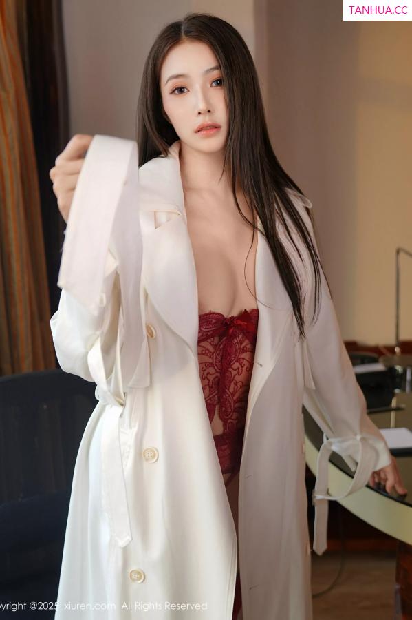 [XiuRen]高清写真图 2025.04.21 No.10174 娅轩ELVA 红色情趣